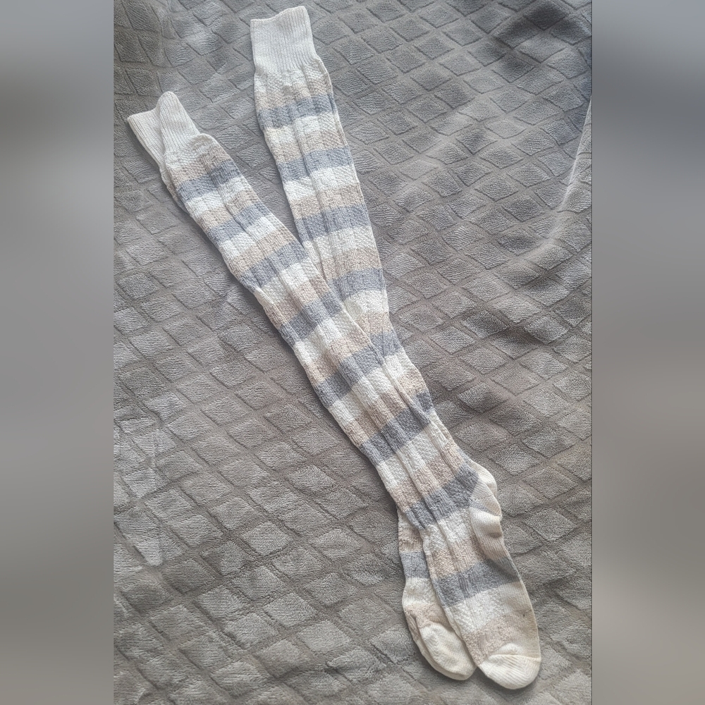 Women's thigh high socks
